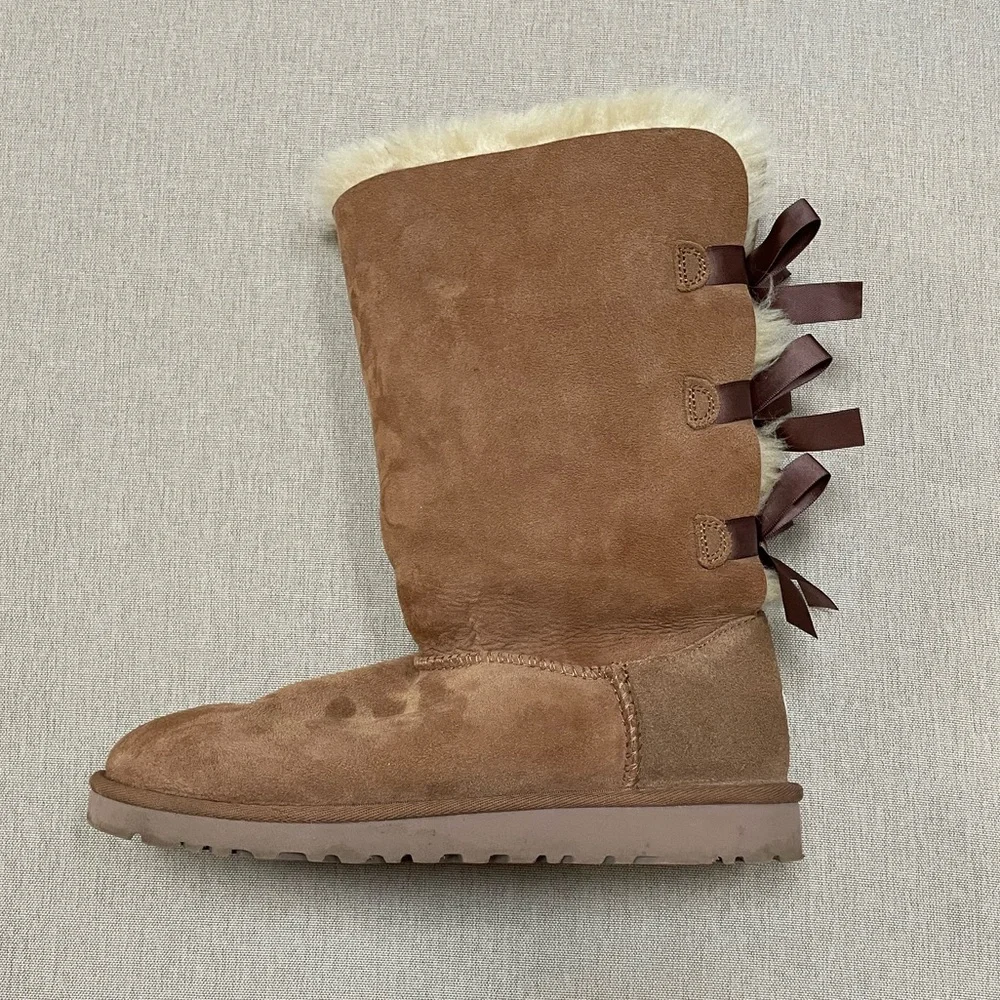 LEFT BOOT ONLY UGG Kids Big Kids Bailey Bow Tall Size 6Y Replacement 1007309Y